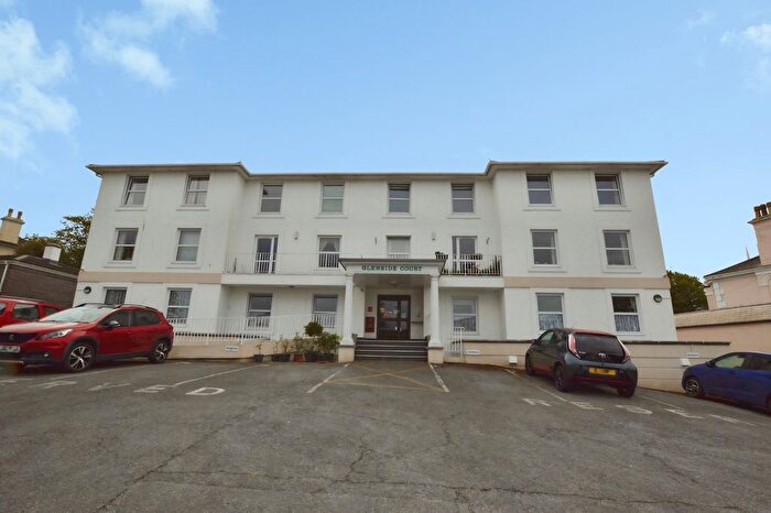 1 Bedroom Flat For Sale In Higher Erith Road, Torquay, Devon, TQ1