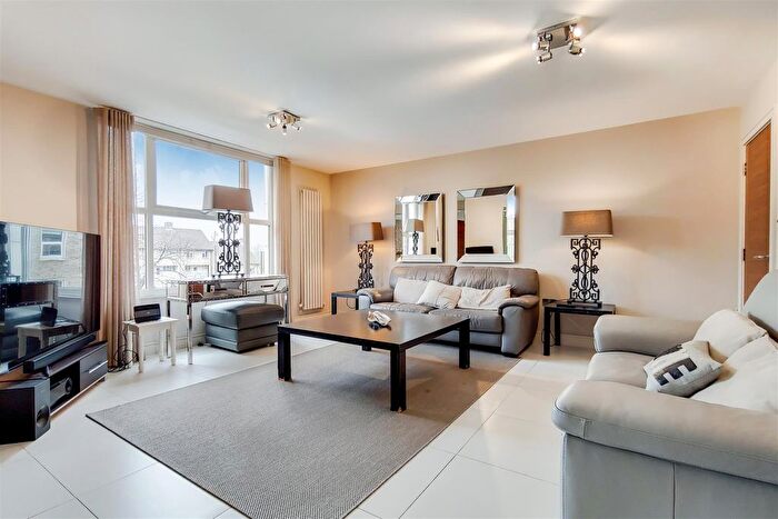 3 Bedroom Flat To Rent In St. John's Wood Park, St. John's Wood, London, NW8