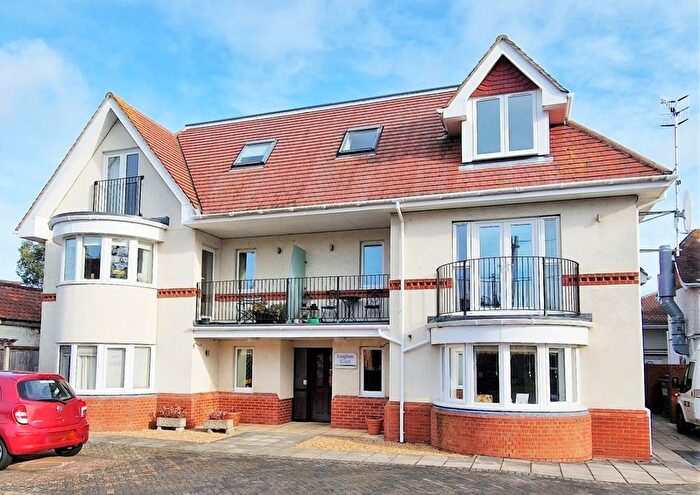 1 Bedroom Detached House For Sale In Foreland Road, Bembridge, Isle Of Wight, PO35