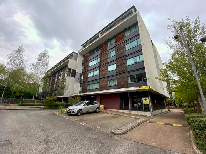 2 Bedroom Flat To Rent In Broadway, Salford, M50