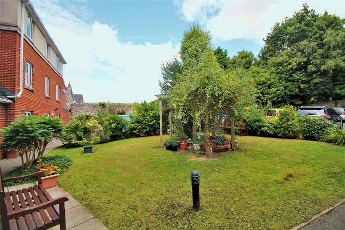 1 Bedroom Property To Rent In Victoria Court, Victoria Avenue, Chard, Somerset, TA20