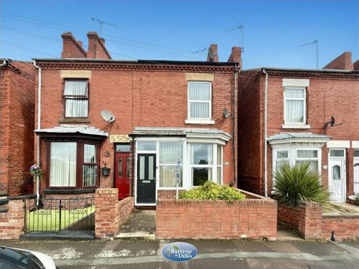 3 Bedroom Semi-Detached House For Sale In Kilton Road, Worksop, S80