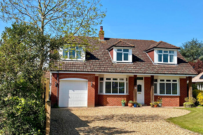 4 Bedroom Detached House For Sale In Broadshard Lane, Ringwood, BH24