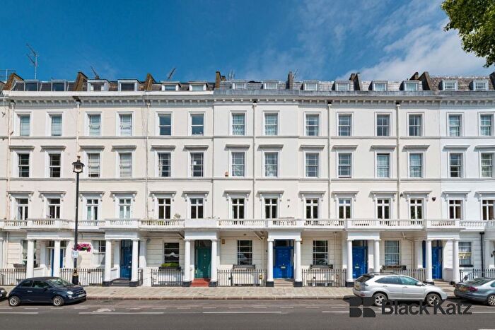 4 Bedroom Flat To Rent In Lupus Street, Pimlico, SW1V