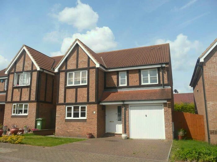 4 Bedroom Detached House To Rent In Godrevy Grove, Tattenhoe, Milton Keynes, MK4