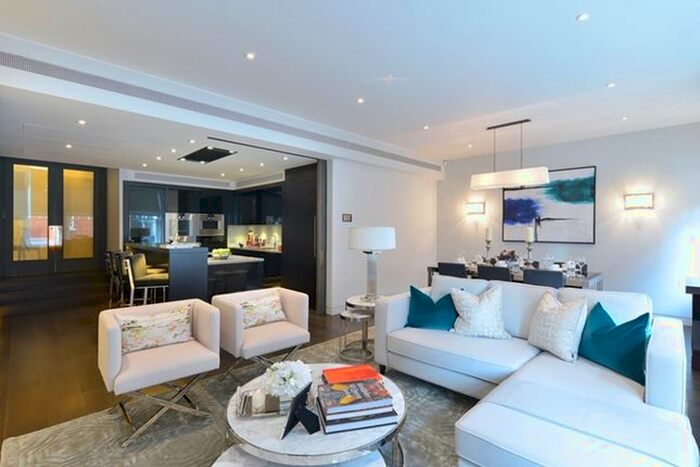 2 Bedroom Flat To Rent In Duke Street, Mayfair, London, W1K