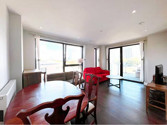 1 Bedroom Apartment To Rent In Silvocea Way, London, E14