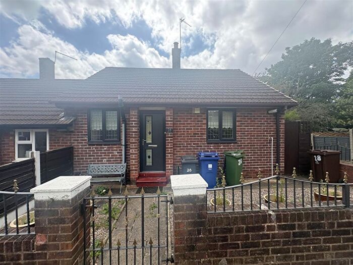 1 Bedroom Semi Detached Bungalow To Rent In Bedford Avenue, Hyde, SK14
