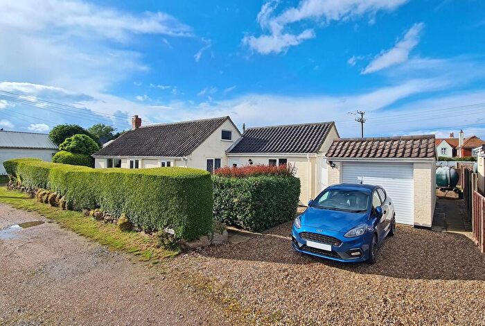 2 Bedroom Detached Bungalow For Sale In Beacon Road, Trimingham, NR11