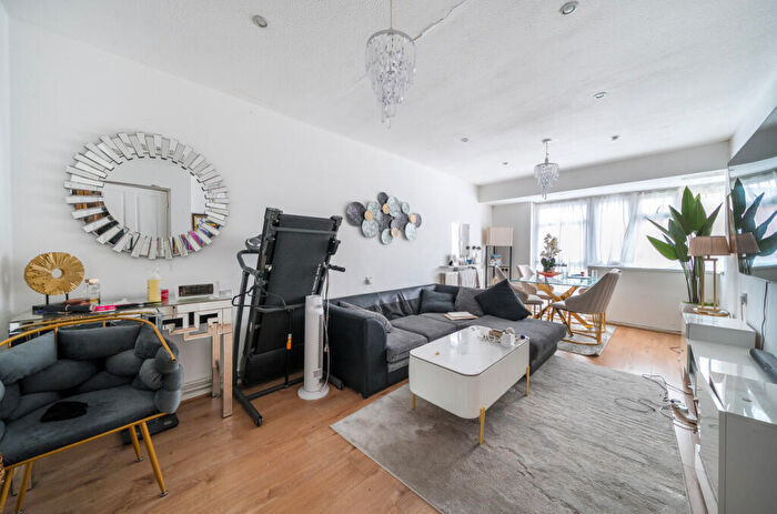1 Bedroom Apartment For Sale In Albert Road, London, SE25