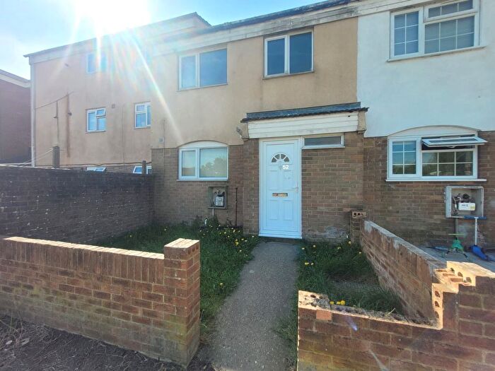 3 Bedroom Property To Rent In Pevensey Road, Slough, SL2