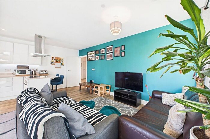 2 Bedroom Flat For Sale In Palmitine House, York Road, London, SW11