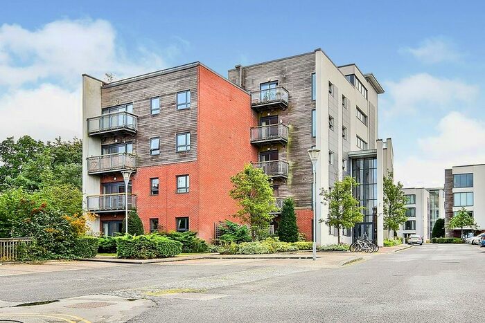 2 Bedroom Flat To Rent In Wilmslow Road, Didsbury, Manchester, M20