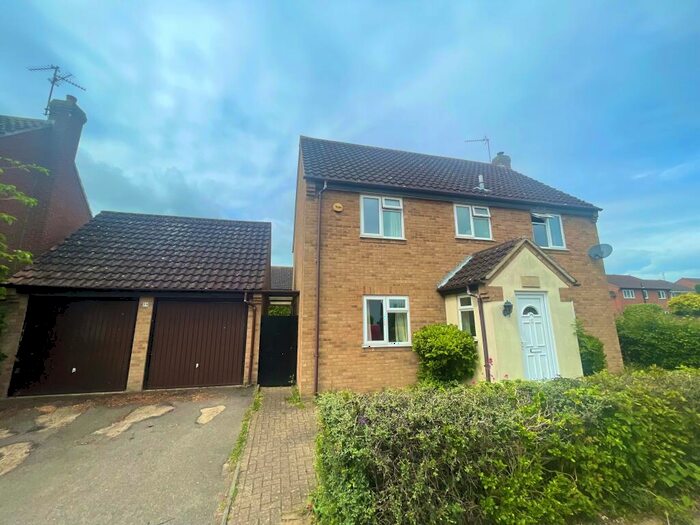 4 Bedroom Detached House To Rent In Chatsfield, Peterborough, PE4