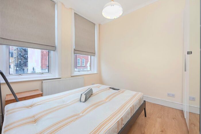 1 Bedroom Flat To Rent In Farringdon Road, Clerkenwell, London, EC1R
