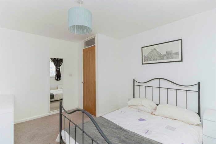 2 Bedroom Terraced Bungalow For Sale In Cherry Brook Drive, Paignton, TQ4