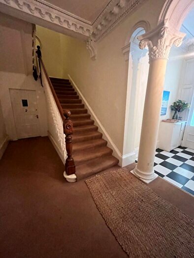 1 Bedroom Flat To Rent In Queens Park Avenue, Glasgow, G42