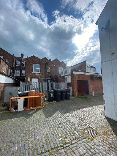 1 Bedroom Apartment For Sale In Elm Grove, Southsea, Hampshire, PO5