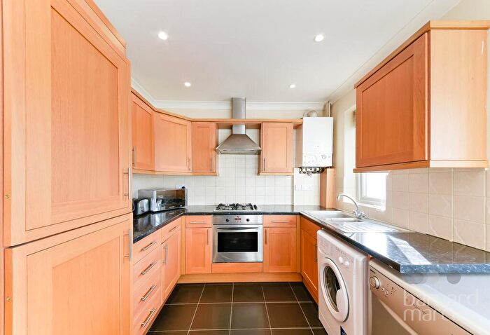 3 Bedroom Duplex To Rent In St Barnabas Road, CR4