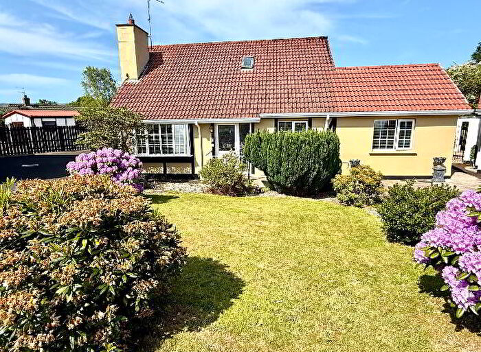 4 Bedroom Chalet Bungalows For Sale In Templegrove, Derry, BT48