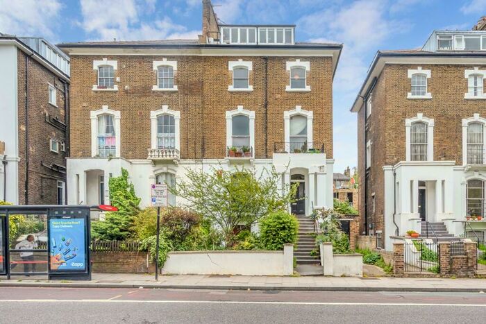 2 Bedroom Flat To Rent In Camden Road, NW1