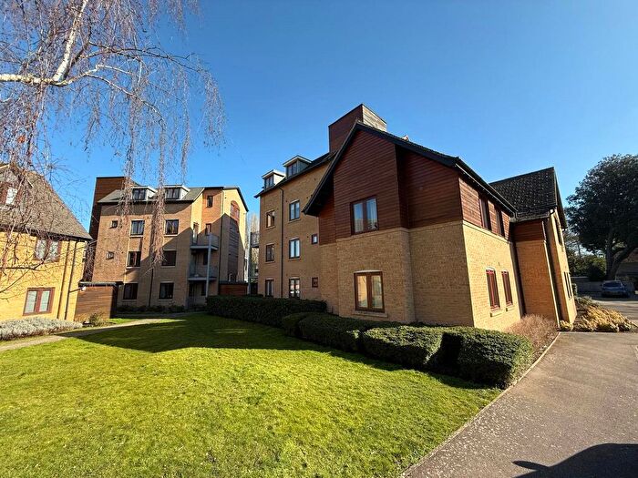 1 Bedroom Flat To Rent In Abberley Wood, Great Shelford, Cambridge, Cambridgeshire, CB22