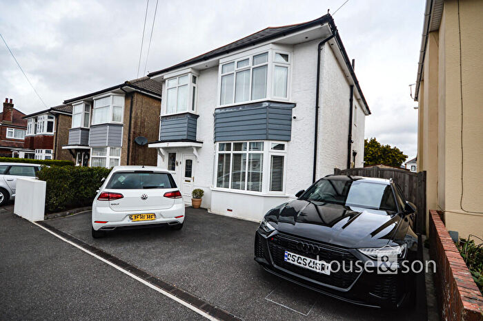 4 Bedroom Detached House To Rent In Bentley Road, Moordown, BH9