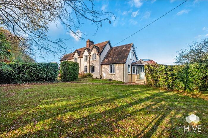 3 Bedroom Semi Detached House For Sale In Romford, Verwood, BH31