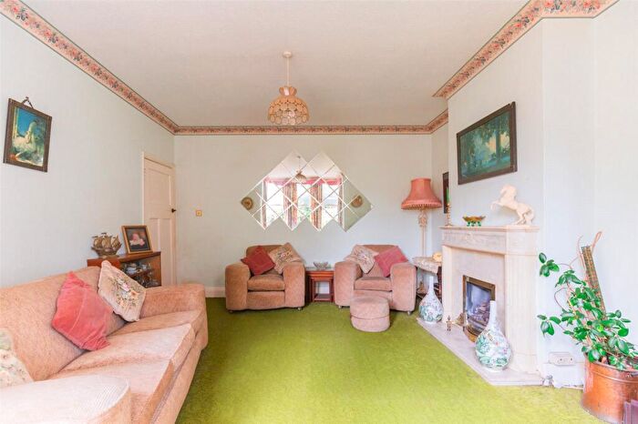 3 Bedroom Semi-Detached House For Sale In Falcondale Road, Bristol, BS9