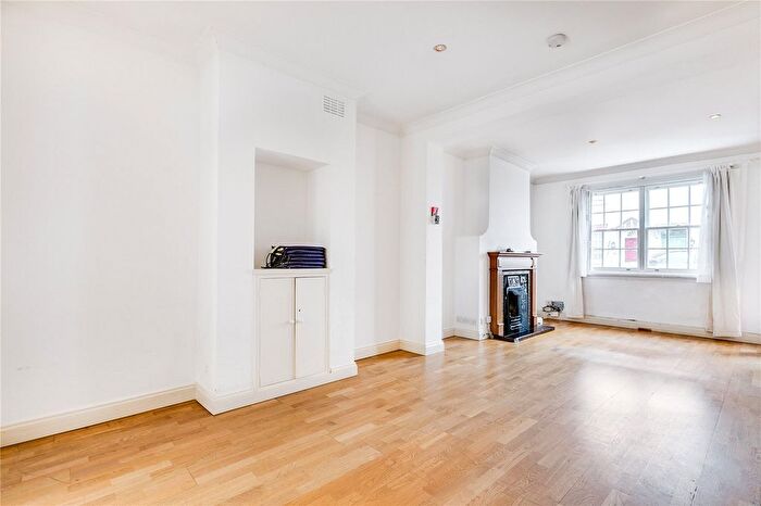 2 Bedroom Terraced House To Rent In Childs Street, Earls Court, SW5