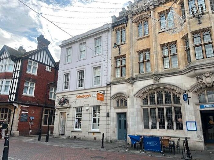 2 Bedroom Flat To Rent In Stour Street, Canterbury, CT1