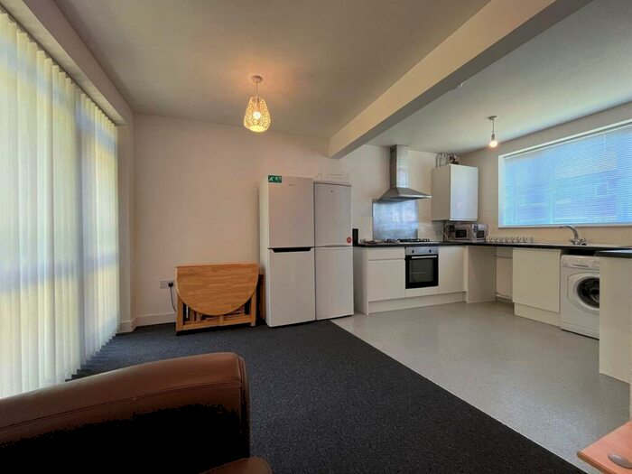 5 Bedroom House To Rent In Wild Park Close, Brighton, BN2