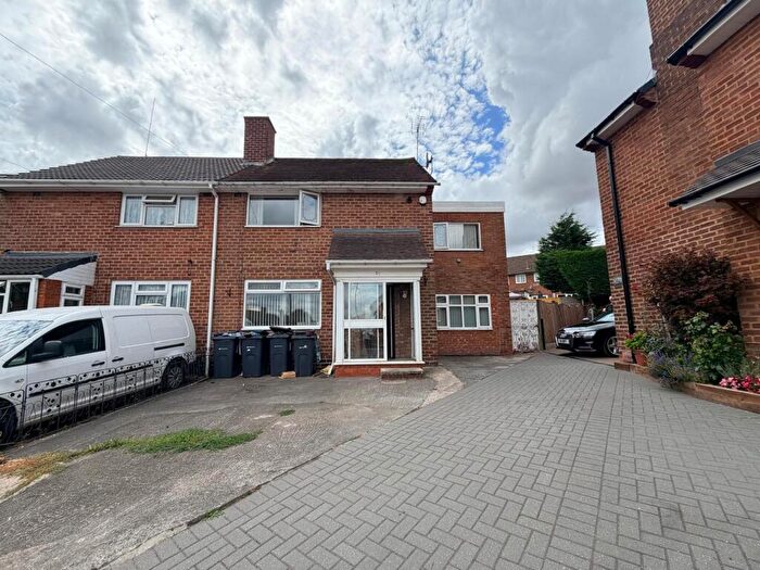 6 Bedroom Terraced House To Rent In Roseleigh Road, Rednal, B45