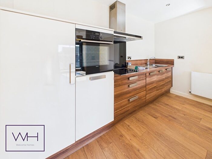 2 Bedroom Flat To Rent In Brooke Court, Auckley, DN9