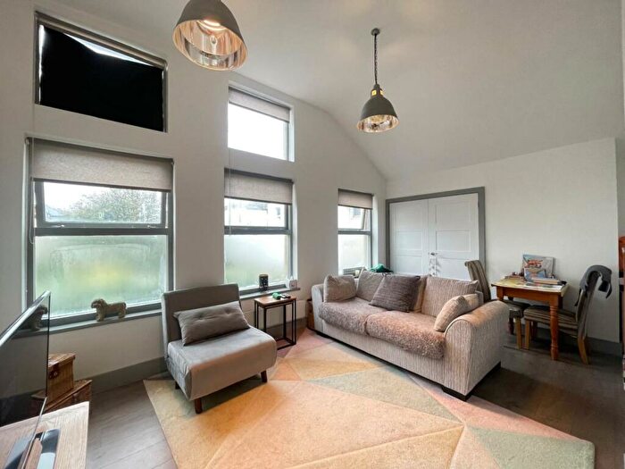 1 Bedroom Apartment To Rent In Goldstone Street, Hove, BN3