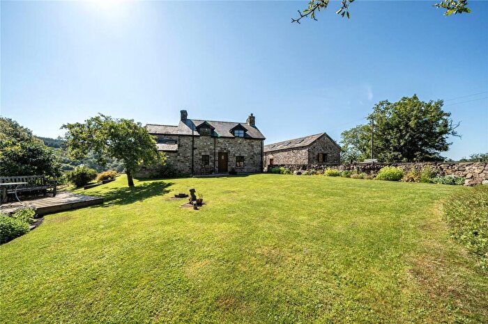 3 Bedroom Detached House For Sale In Pont Nedd Fechan, Neath, Powys, SA11
