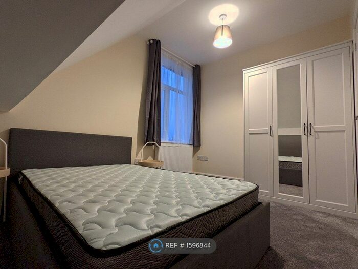 1 Bedroom Flat To Rent In Middleton Hall Road, Birmingham, B30