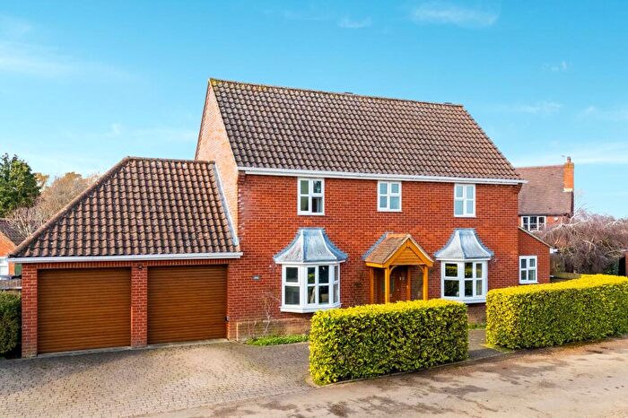 4 Bedroom Detached House For Sale In Loveday Close, Chrishall, SG8