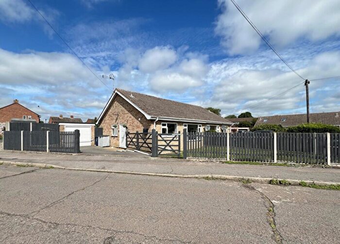 2 Bedroom Semi-Detached Bungalow For Sale In Hermitage Road, Earith, Huntingdon., PE28