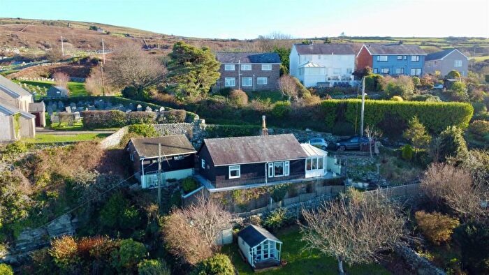 2 Bedroom Detached Bungalow For Sale In Harlech, LL46