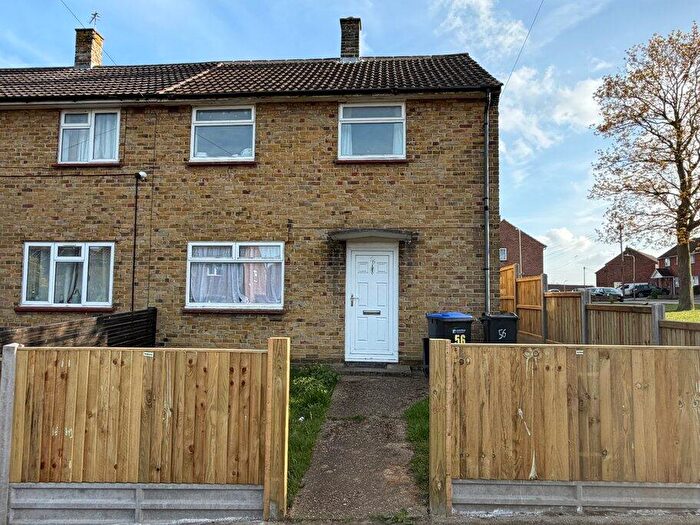 3 Bedroom Semi Detached House To Rent In , Knight Avenue, Canterbury, CT2