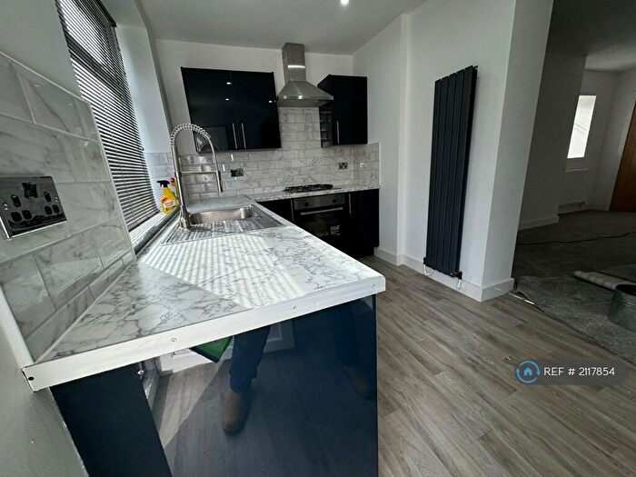 1 Bedroom End Of Terrace House To Rent In Clara Street, Brighouse, HD6