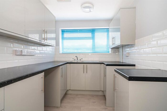 Studio To Rent In Waveney, Hemel Hempstead, HP2