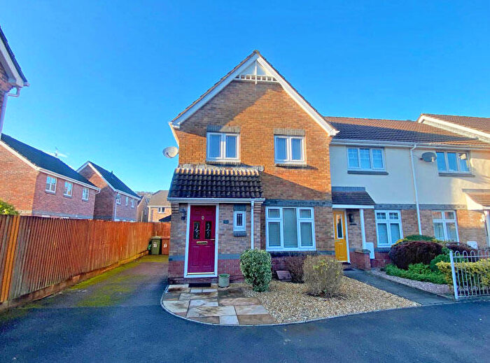 3 Bedroom End Of Terrace House For Sale In Stryd Hywel Harris, Ystrad Mynach, Hengoed, CF82