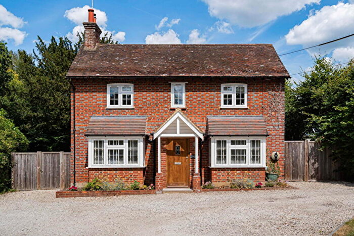3 Bedroom Detached House For Sale In Birtley Green, Bramley, Guildford, Surrey, GU5