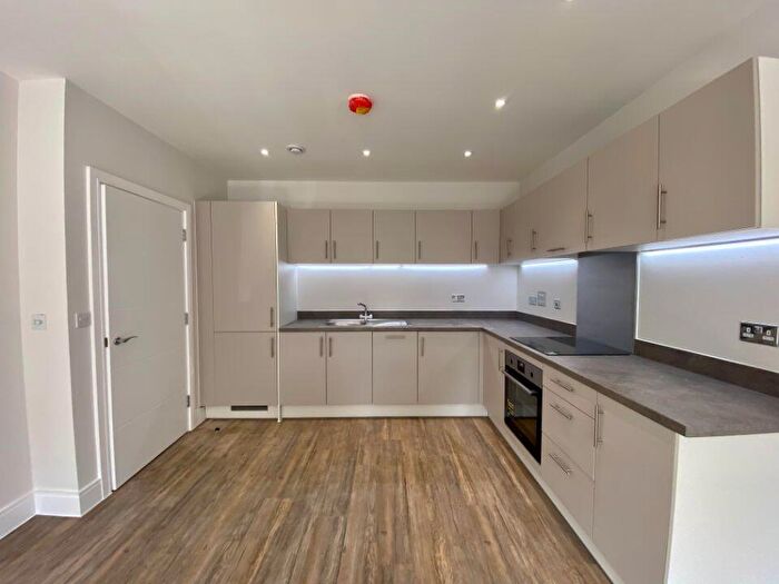 1 Bedroom Flat To Rent In Heather Court, Emerald Avenue, GU51