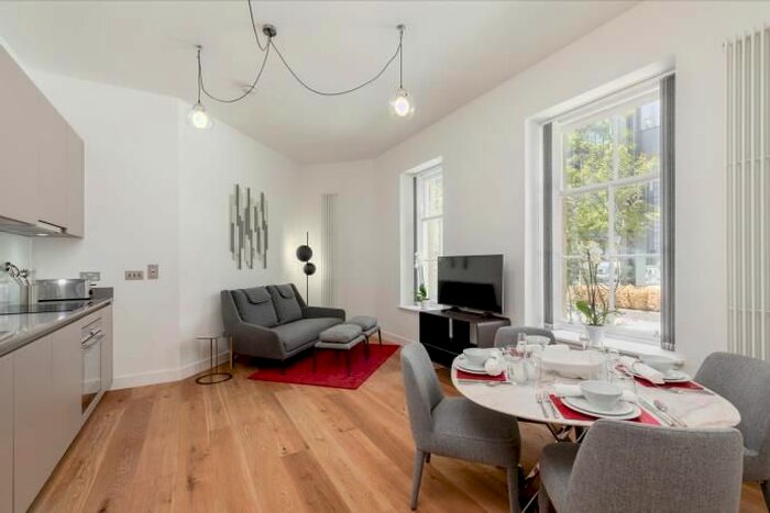 1 Bedroom Flat To Rent In Simpson Loan, Edinburgh, EH3