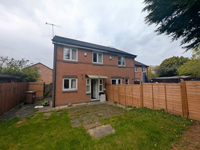 3 Bedroom Terraced House To Rent In Grange Close, Hunslet, Leeds, West Yorkshire, LS10