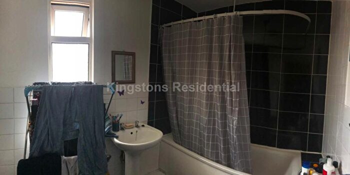 3 Bedroom Duplex To Rent In Albany Road, Roath, CF24