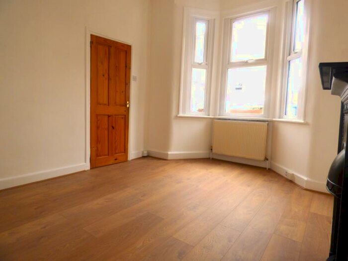 2 Bedroom Terraced House To Rent In Whateley Road, SE22